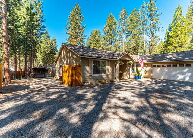 Property at 60095 Crater Rd, Bend, OR 97702, 3 beds, 2 baths