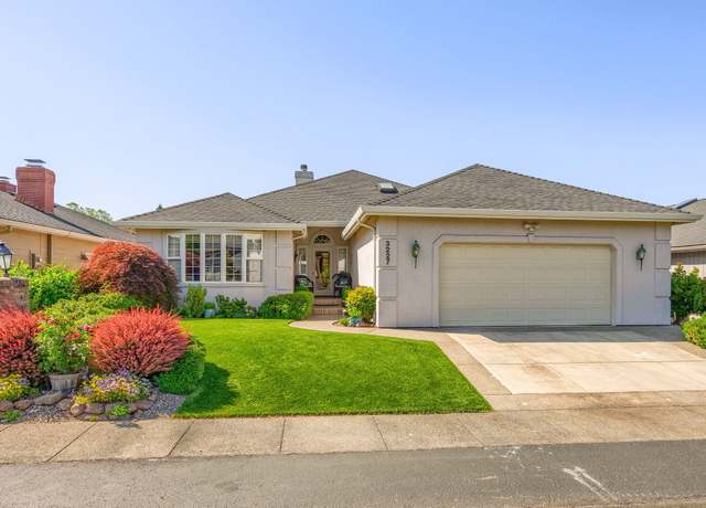 Property at 3227 Chandler Egan Dr, Medford, OR 97504, 2 beds, 2 baths