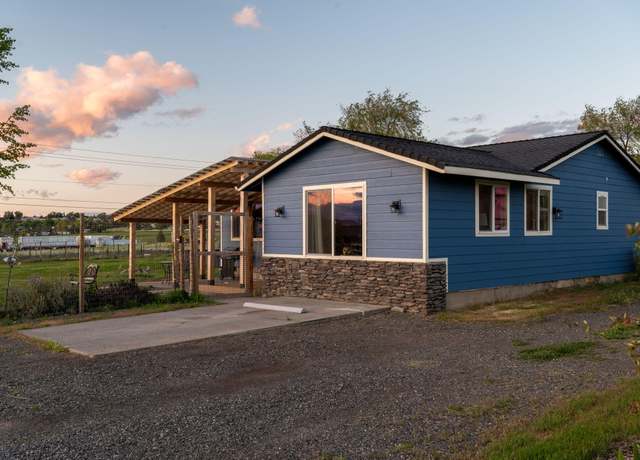Property at 7130 NW 19th St, Terrebonne, OR 97760, 4 beds, 2 baths