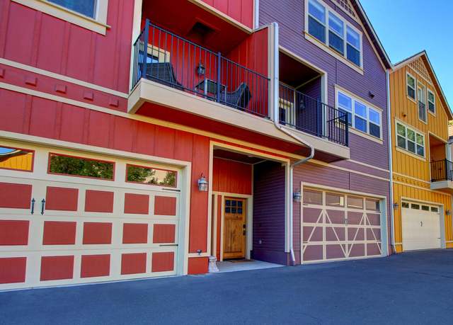 Property at 440 Fourth St #104, Jacksonville, OR 97530, 3 beds, 2 baths