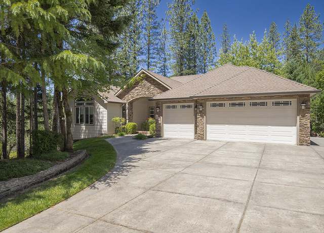 Property at 1280 Marcy Loop Rd, Grants Pass, OR 97527, 4 beds, 3.5 baths