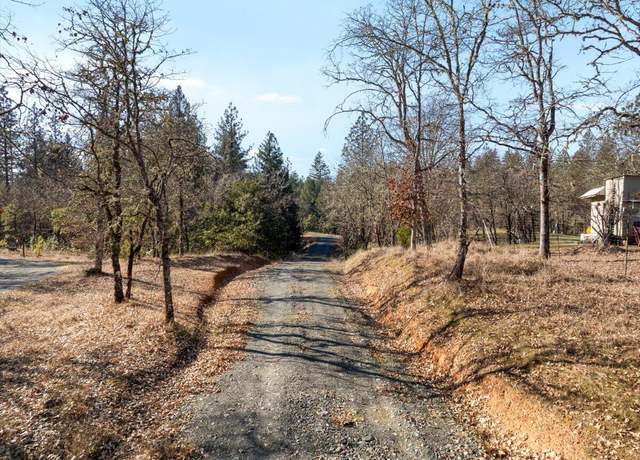Property at 2100 Saratoga Way, Grants Pass, OR 97526