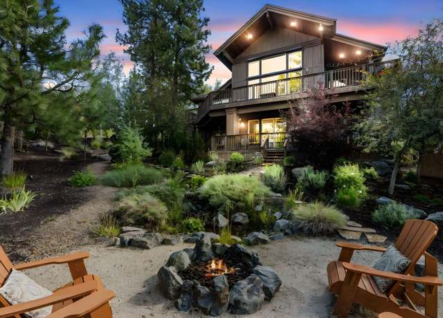 Property at 15 SW Quail Butte Pl, Bend, OR 97702, 4 beds, 3 baths