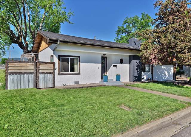 Property at 448 S 1st St, Central Point, OR 97502, 2 beds, 1 bath
