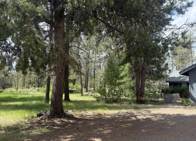 Property at 54282 Huntington Rd, Bend, OR 97707, 3 beds, 3 baths