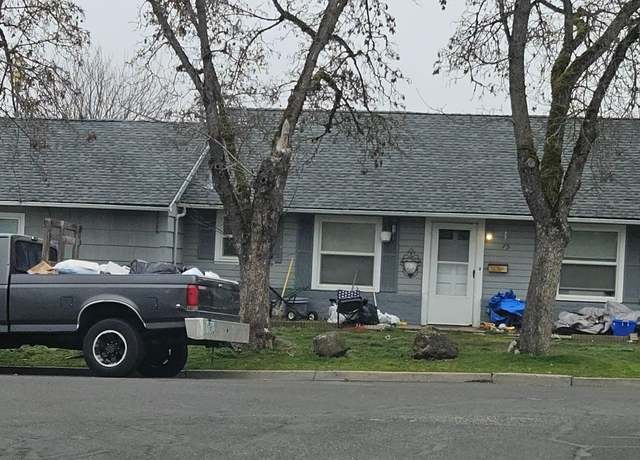 Property at 75 S 7th St, Central Point, OR 97502, 4 beds, 2 baths