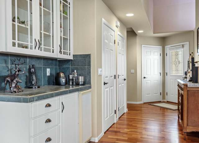 Property at 438 NW 19th St #19, Redmond, OR 97756, 3 beds, 2 baths