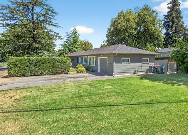 Property at 400 N Keene Way Dr, Medford, OR 97504, 3 beds, 2 baths