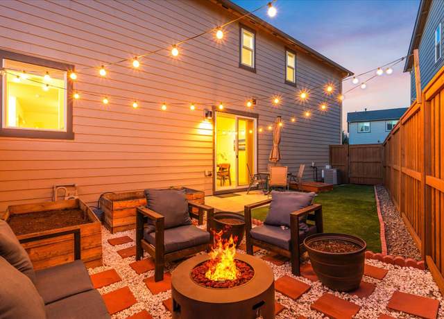 Property at 2406 NE Victor Pl, Bend, OR 97701, 3 beds, 2.5 baths