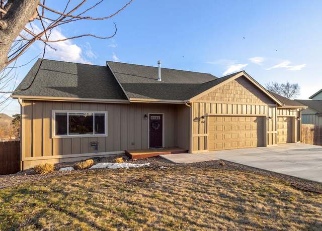 Property at 750 Hogue Dr, Klamath Falls, OR 97601, 3 beds, 2 baths