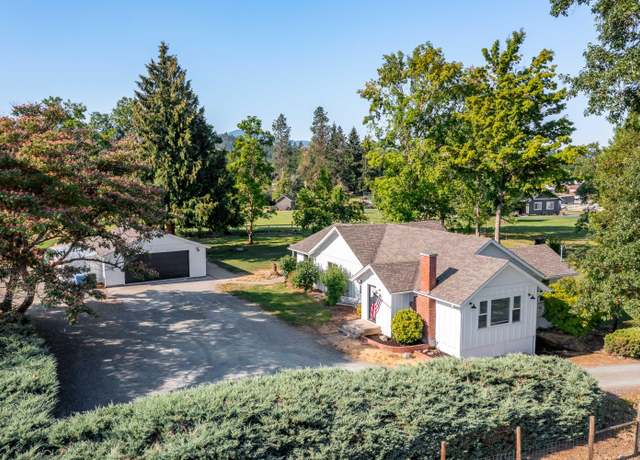 Property at 3361 Leonard Rd, Grants Pass, OR 97527, 2 beds, 2 baths