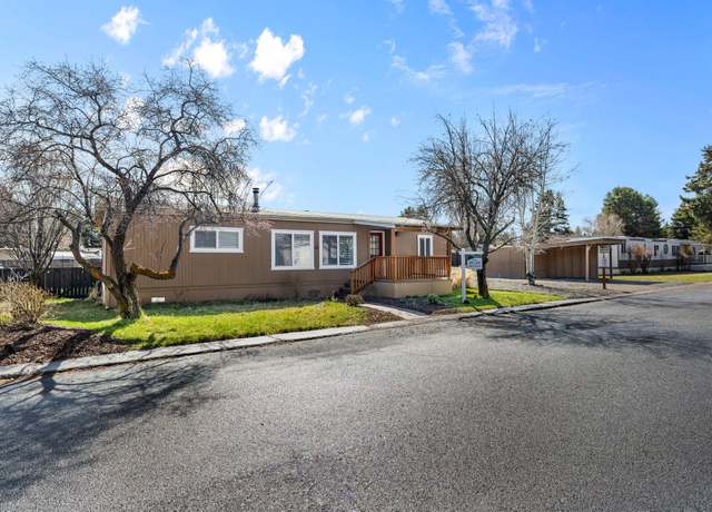 Property at 61445 SE 27th St #14, Bend, OR 97702, 3 beds, 2 baths