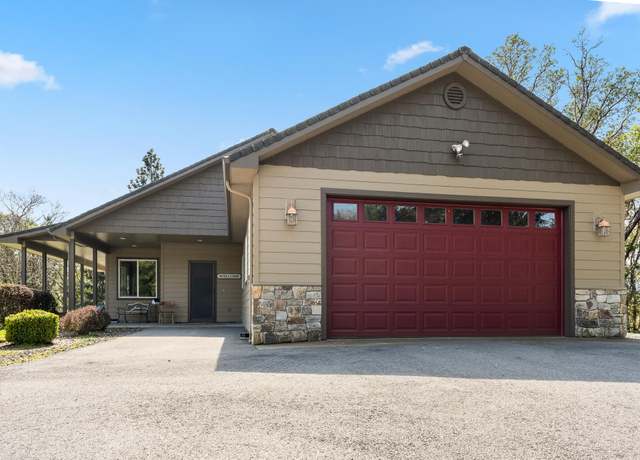 Property at 1095 Ingalls Ln, Grants Pass, OR 97527, 3 beds, 2 baths