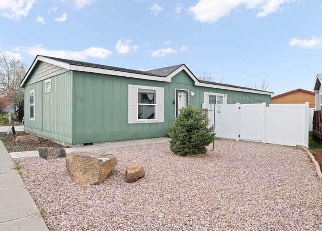 Property at 2607 SW Mariposa Loop, Redmond, OR 97756, 3 beds, 2 baths