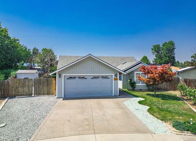 Property at 167 Keystone Ct, Central Point, OR 97502, 3 beds, 2 baths