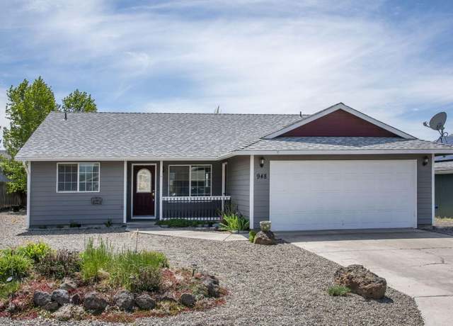 Property at 948 NE Yew St, Prineville, OR 97754, 3 beds, 2 baths