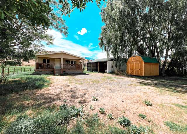 Property at 69 W Riverside St, Mount Vernon, OR 97865, 3 beds, 2 baths