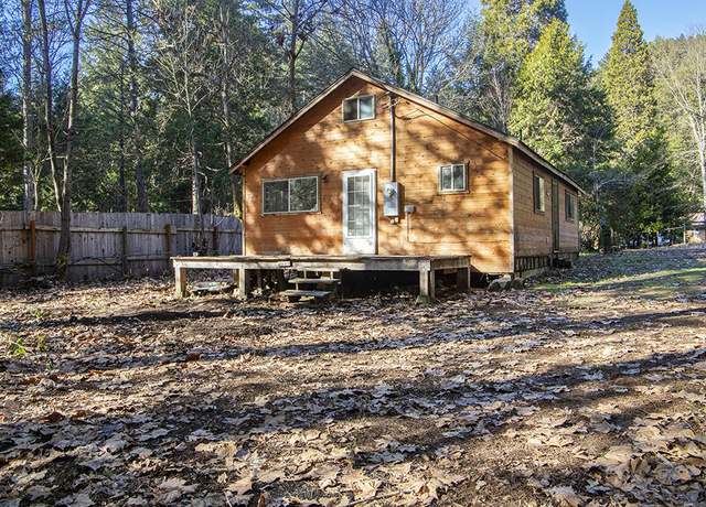 Property at 357 Main St, Wolf Creek, OR 97497, 2 beds, 1 bath