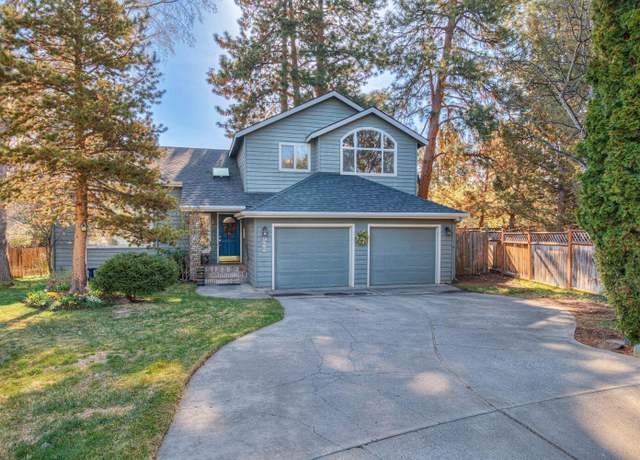 Property at 922 SE Sunwood Ct, Bend, OR 97702, 3 beds, 2.5 baths