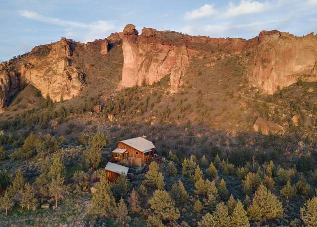 Property at 10400 NE Canyons Ranch Dr, Terrebonne, OR 97760, 2 beds, 2 baths