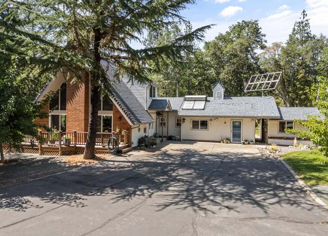 Property at 3806 Jumpoff Joe Creek Rd, Grants Pass, OR 97526, 3 beds, 2.5 baths