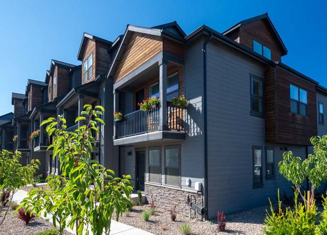 Property at 20536 NE Empire Ave, Bend, OR 97701, 3 beds, 2 baths