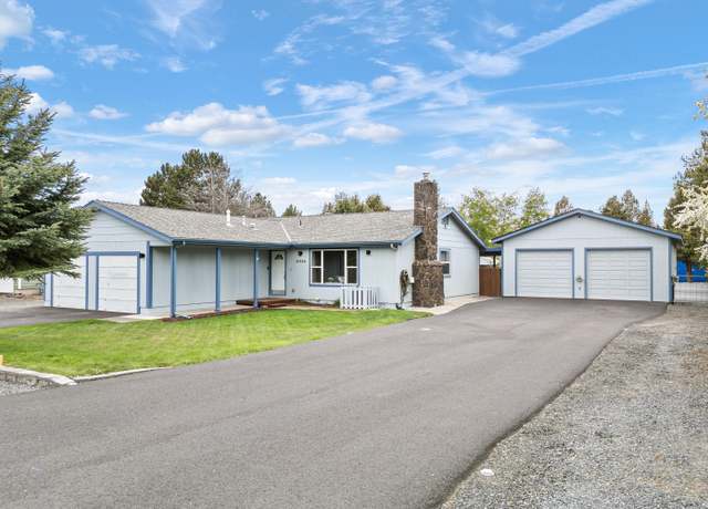 Property at 61556 Twin Lakes Loop, Bend, OR 97702, 4 beds, 2 baths