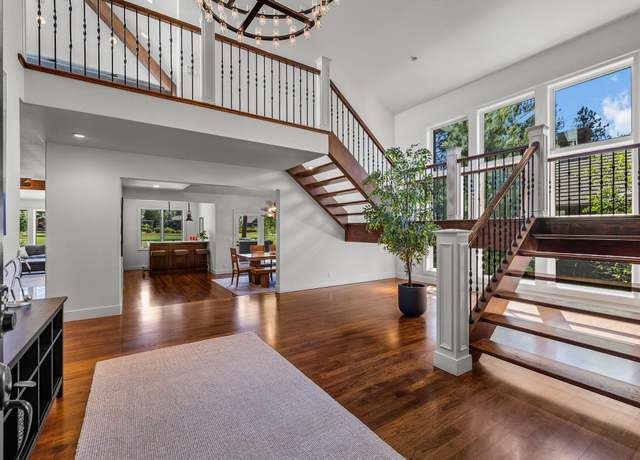 Property at 19558 Green Lakes Loop, Bend, OR 97702, 3 beds, 3.5 baths