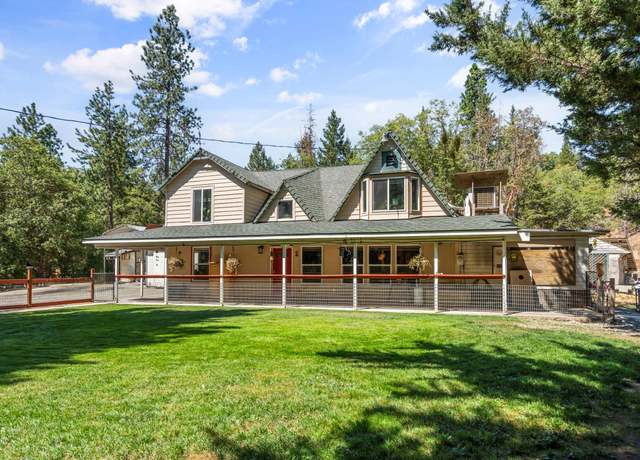Property at 836 Sleepy Hollow Loop, Grants Pass, OR 97527, 5 beds, 2 baths