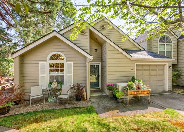 Property at 466 Lori Ln, Ashland, OR 97520, 2 beds, 2 baths