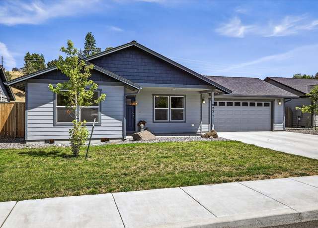 Property at 1023 NE Crista Ct, Prineville, OR 97754, 3 beds, 2 baths