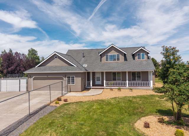 Property at 21442 Belknap Dr, Bend, OR 97701, 4 beds, 3 baths