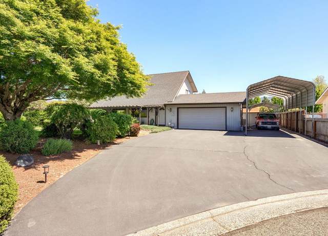 Property at 1905 Colorado Ln, Grants Pass, OR 97527, 3 beds, 2 baths