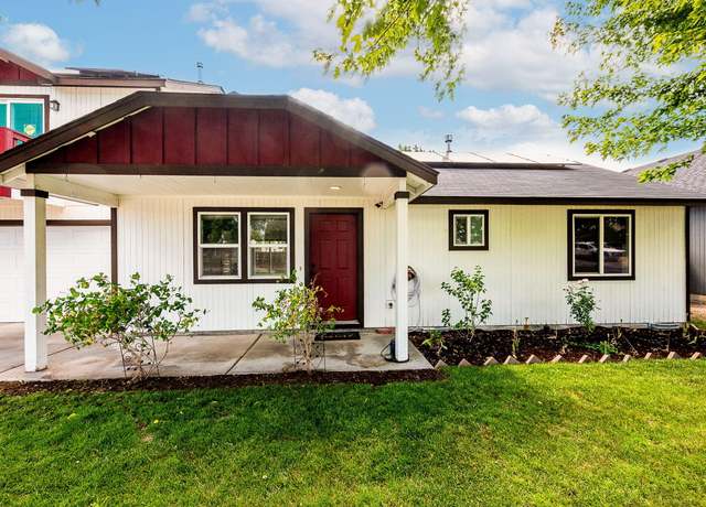 Property at 2461 NE 5th St, Redmond, OR 97756, 4 beds, 2 baths