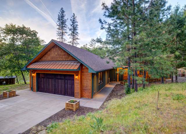 Property at 5979 Old Ferry Rd, Shady Cove, OR 97539, 5 beds, 3.5 baths