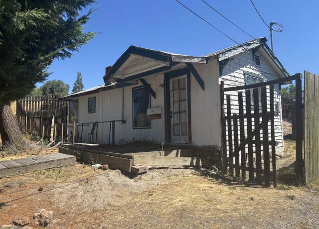 Property at 241 Mortimer St, Klamath Falls, OR 97601, 2 beds, 1 bath