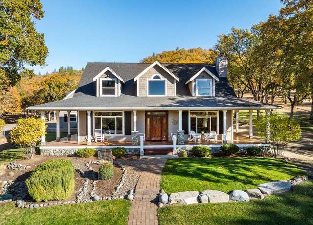 Property at 9412 John Day Dr, Gold Hill, OR 97525, 4 beds, 3.5 baths