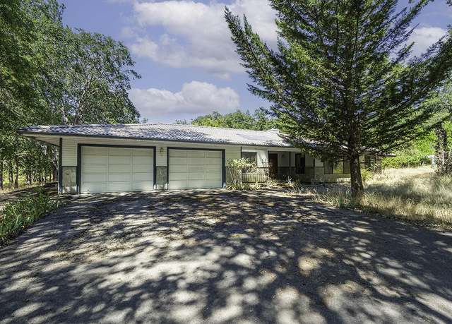 Property at 1080 Ferry Rd, Grants Pass, OR 97526, 3 beds, 2 baths