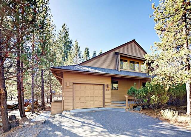 Property at 18017 Camas Ln, Sunriver, OR 97707, 4 beds, 2 baths