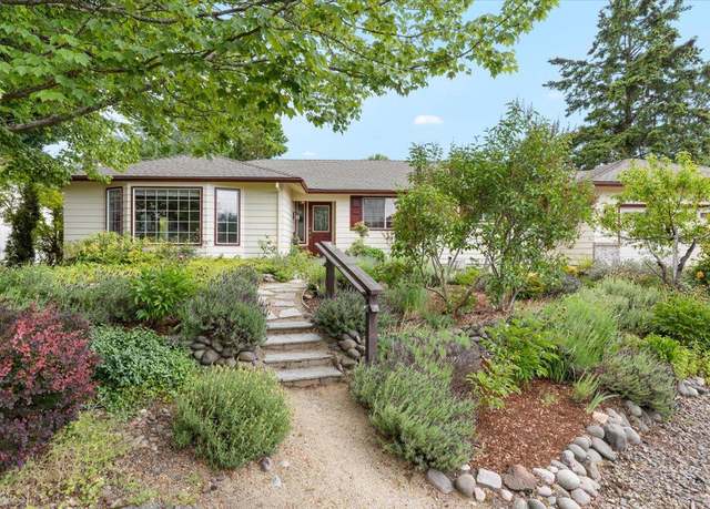 Property at 2406 Senate Way, Medford, OR 97504, 3 beds, 2 baths