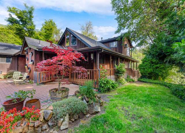 Property at 1026 N Schoolhouse Creek Rd, Grants Pass, OR 97526, 3 beds, 2 baths