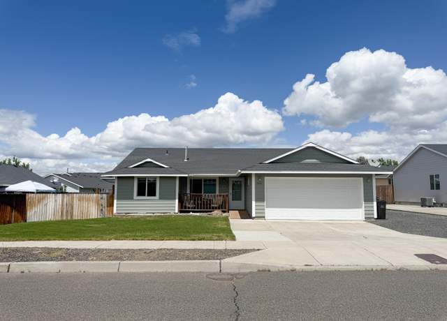 Property at 2250 NE Wolverine Loop, Prineville, OR 97754, 3 beds, 2 baths
