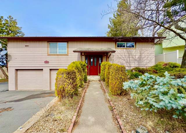 Property at 425 Delta St, Klamath Falls, OR 97601, 4 beds, 2 baths