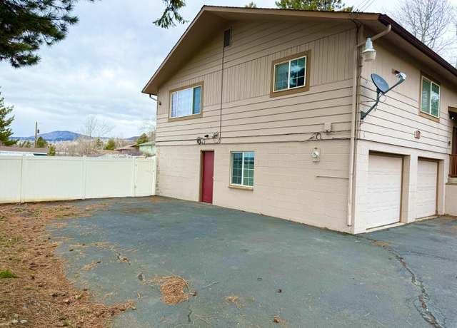 Property at 425 Delta St, Klamath Falls, OR 97601, 4 beds, 2 baths