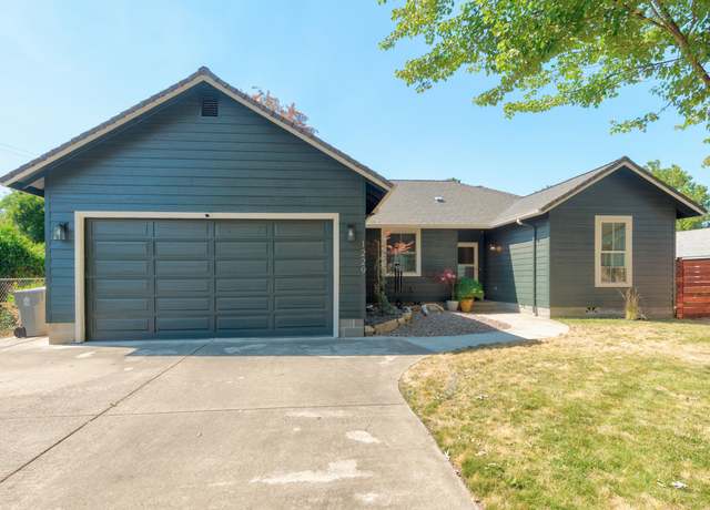 Property at 1229 SE N St, Grants Pass, OR 97526, 3 beds, 2 baths