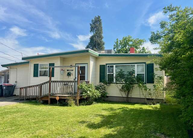 Property at 1337 Winchester Ave, Medford, OR 97501, 2 beds, 1 bath