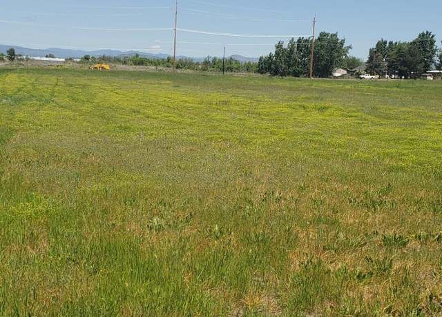 Property at 1816 E Vilas Rd, Medford, OR 97502