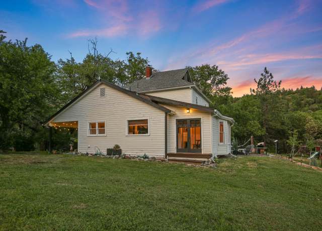 Property at 10115 Ramsey Rd, Gold Hill, OR 97525, 4 beds, 2 baths