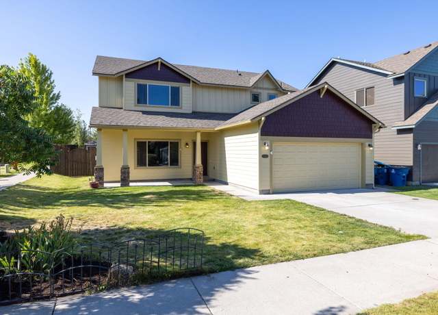 Property at 3031 NE Red Oak Dr, Bend, OR 97701, 4 beds, 3.5 baths