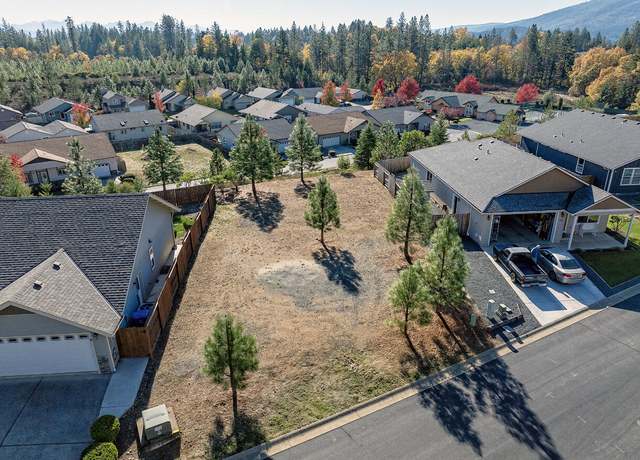 Property at 320 Cedar Ridge Dr, Cave Junction, OR 97523